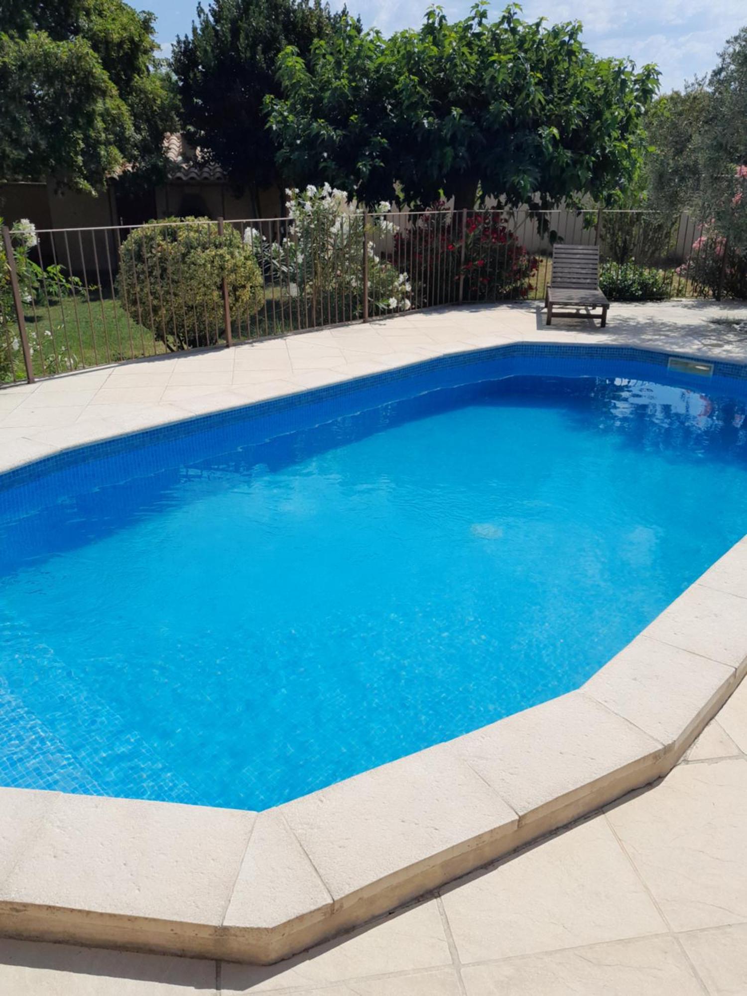 Mas La Gentille: Countryside Retreat with Pool and Private Garden Pernes-les-Fontaines Exterior photo
